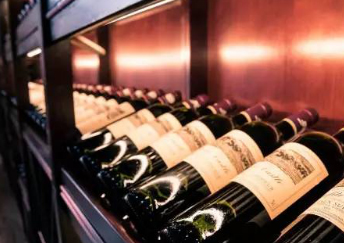 一瓶葡萄酒是怎样从酒庄来到你手中的?